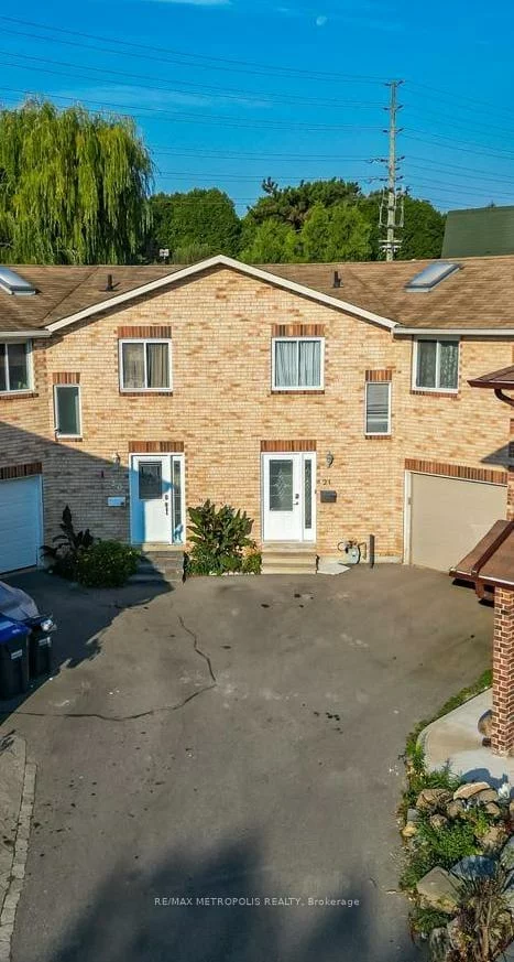 21, Hetherington, Central Park, Brampton