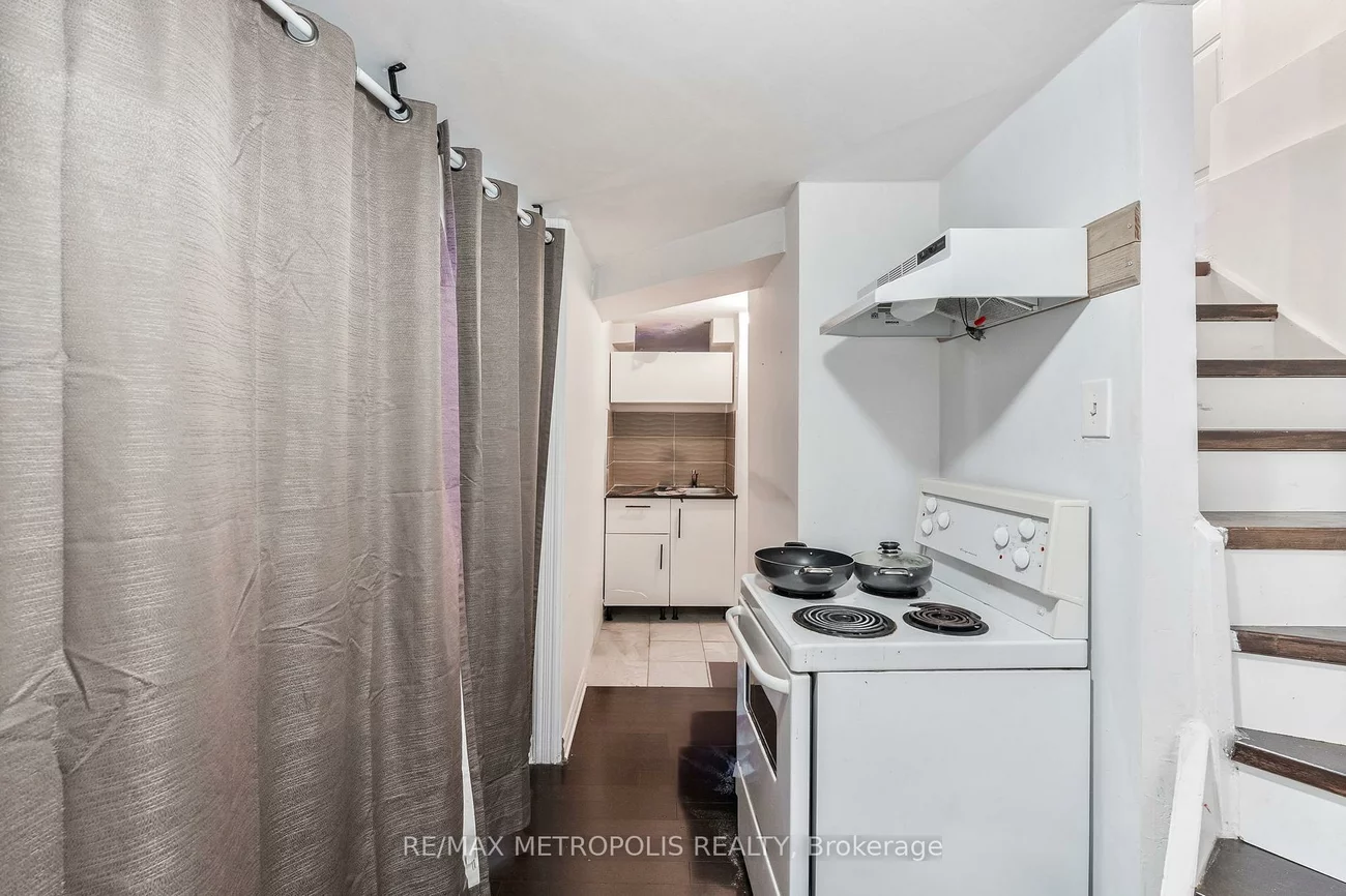 21, Hetherington, Central Park, Brampton