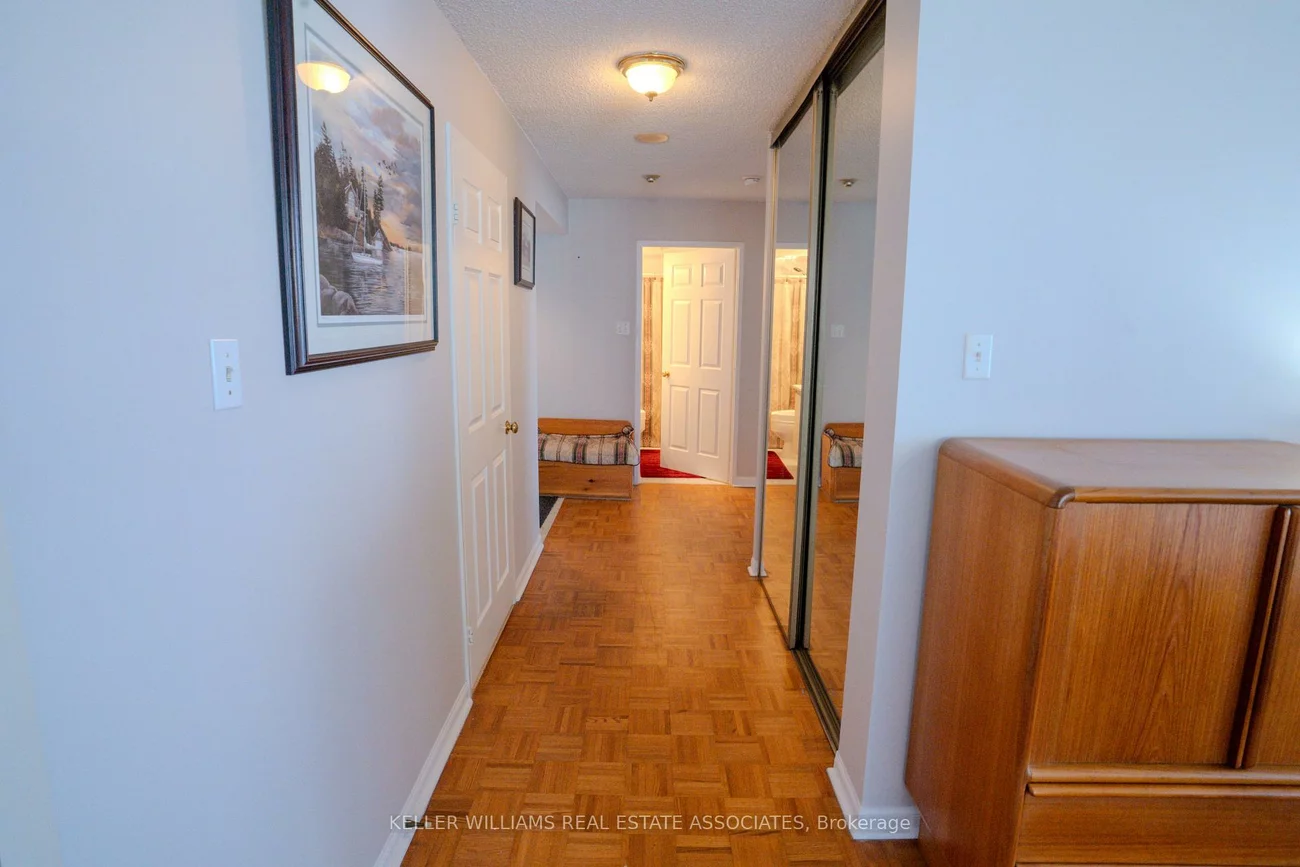 12, Laurelcrest, Queen Street Corridor, Brampton