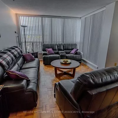 12, Laurelcrest, Queen Street Corridor, Brampton