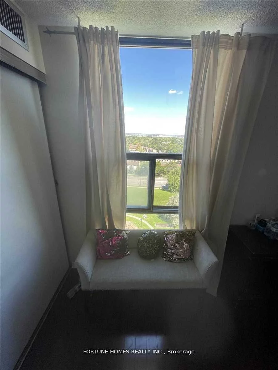 4, Kings Cross, Queen Street Corridor, Brampton