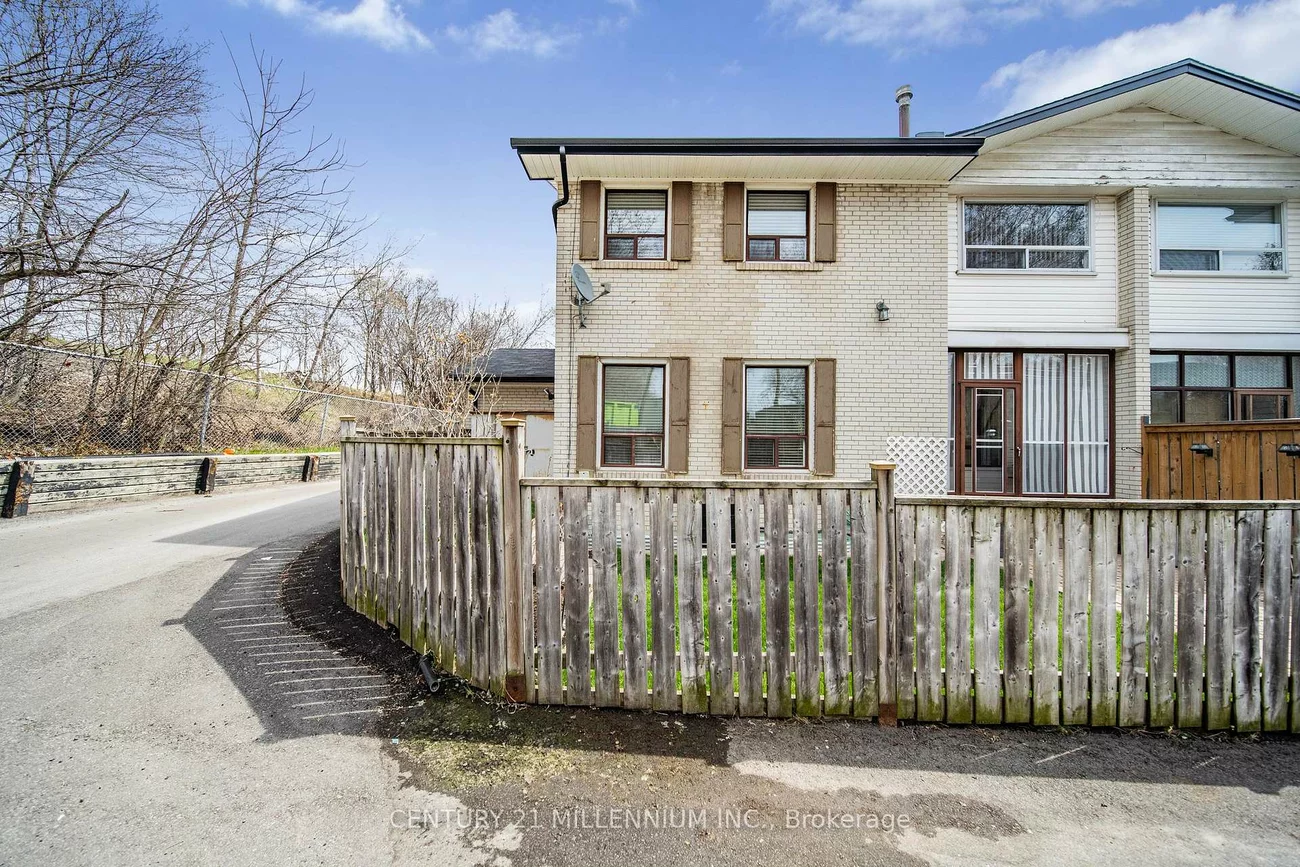 61, Ardglen, Brampton East, Brampton