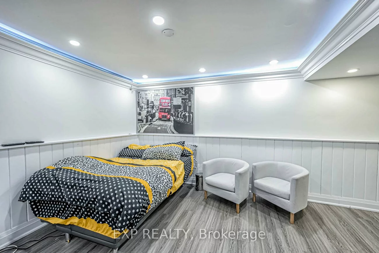112, Collins, Brampton North, Brampton