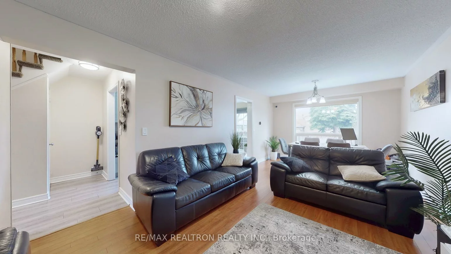 68, Heathcliffe, Central Park, Brampton