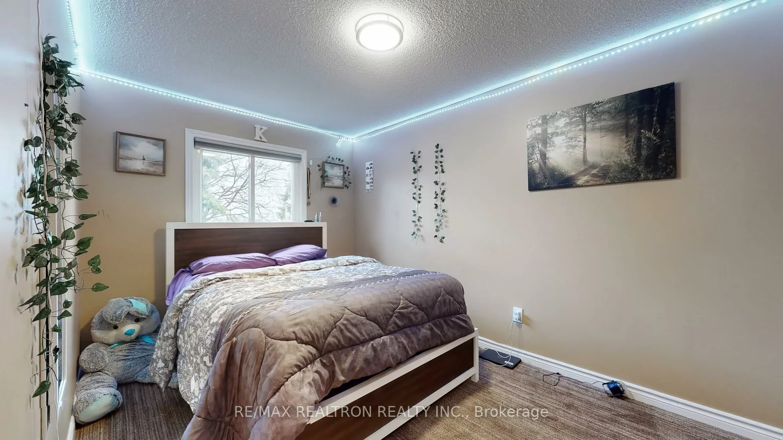 68, Heathcliffe, Central Park, Brampton