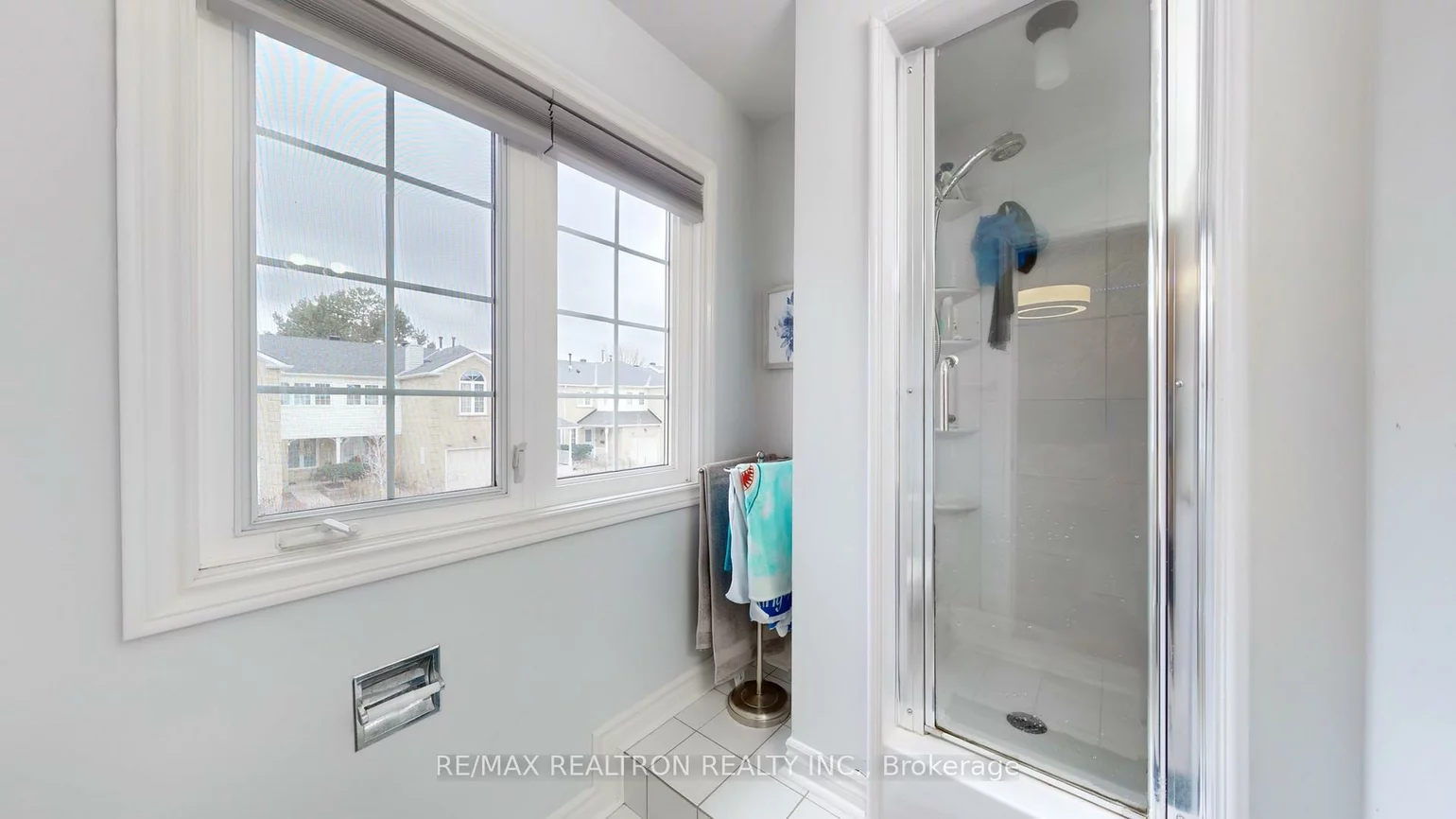 68, Heathcliffe, Central Park, Brampton