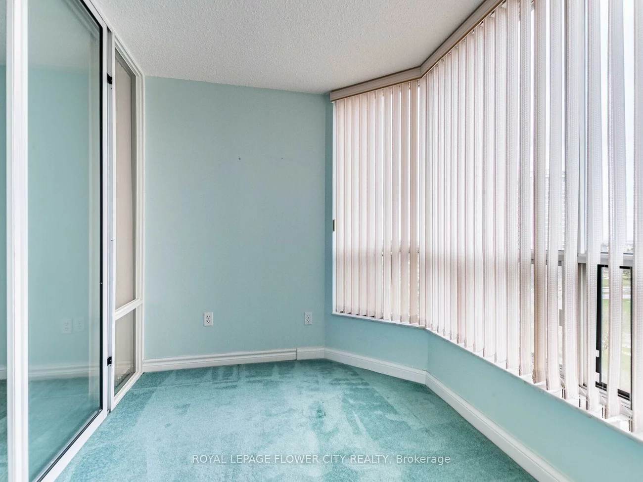 22, Hanover, Queen Street Corridor, Brampton