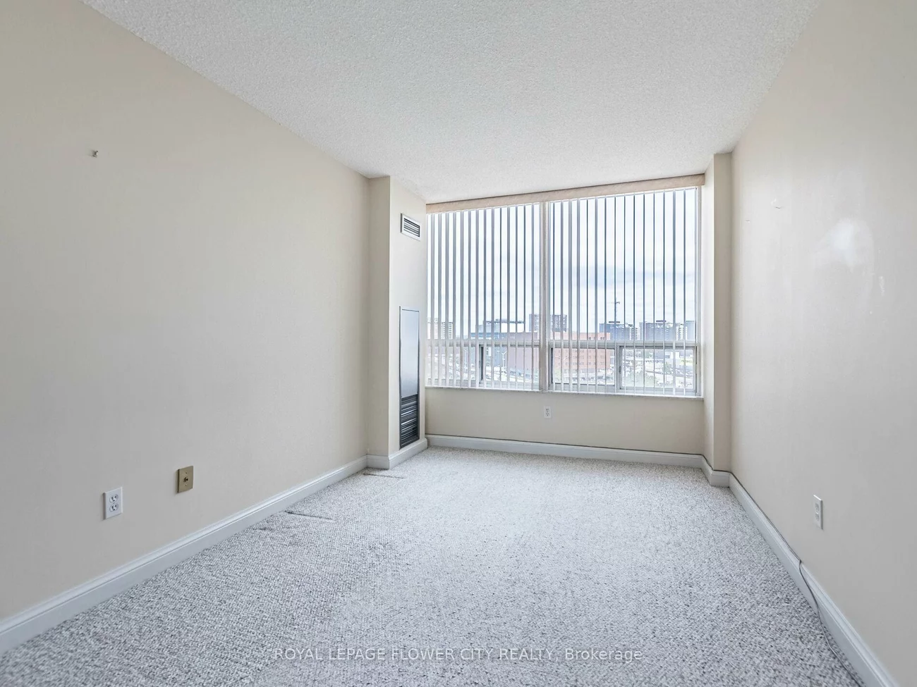 22, Hanover, Queen Street Corridor, Brampton