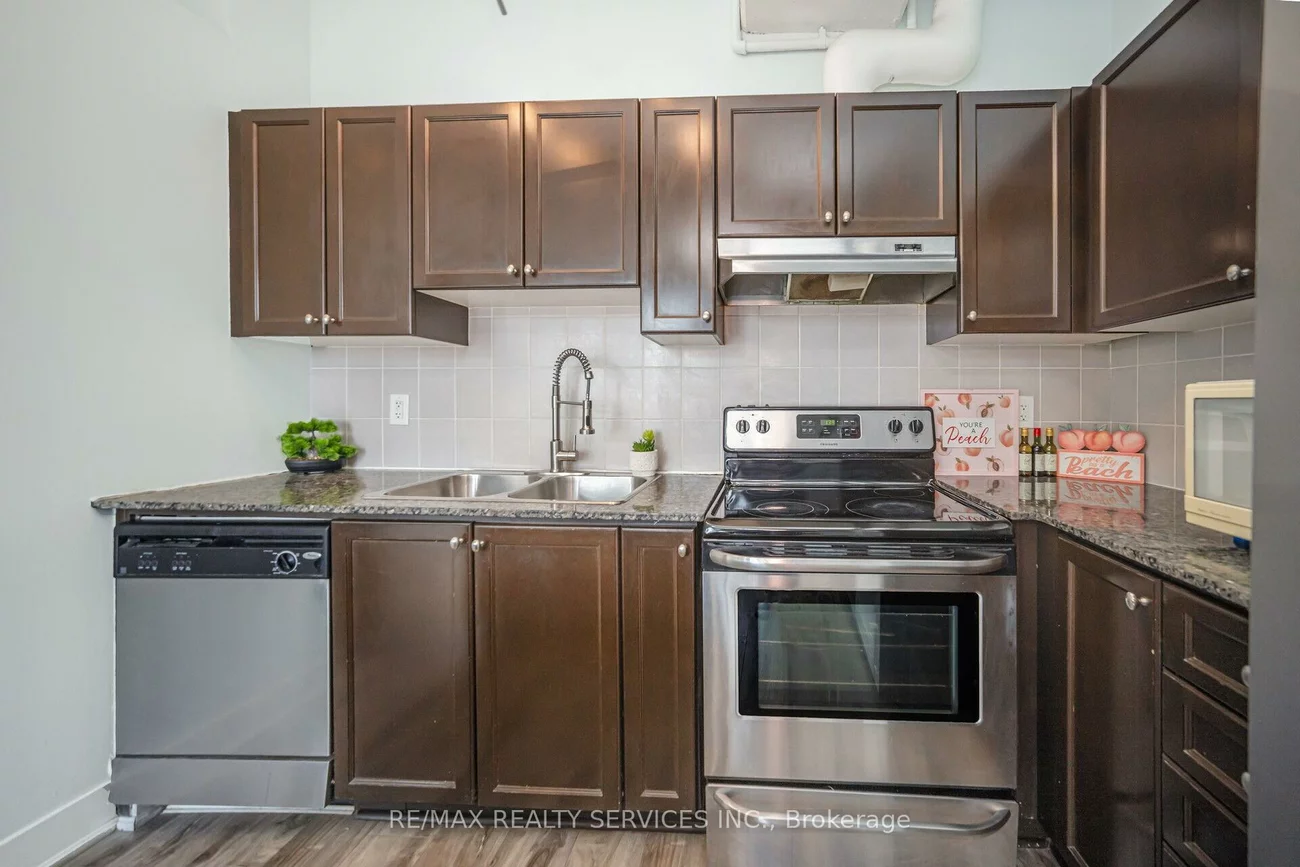 9, George, Downtown Brampton, Brampton