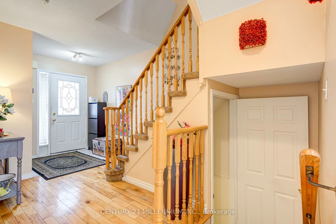 200, Cresthaven, Snelgrove, Brampton