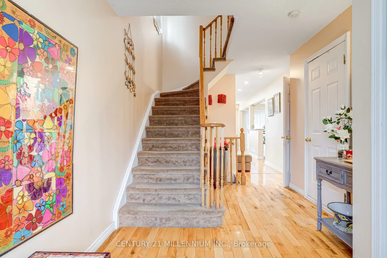 200, Cresthaven, Snelgrove, Brampton