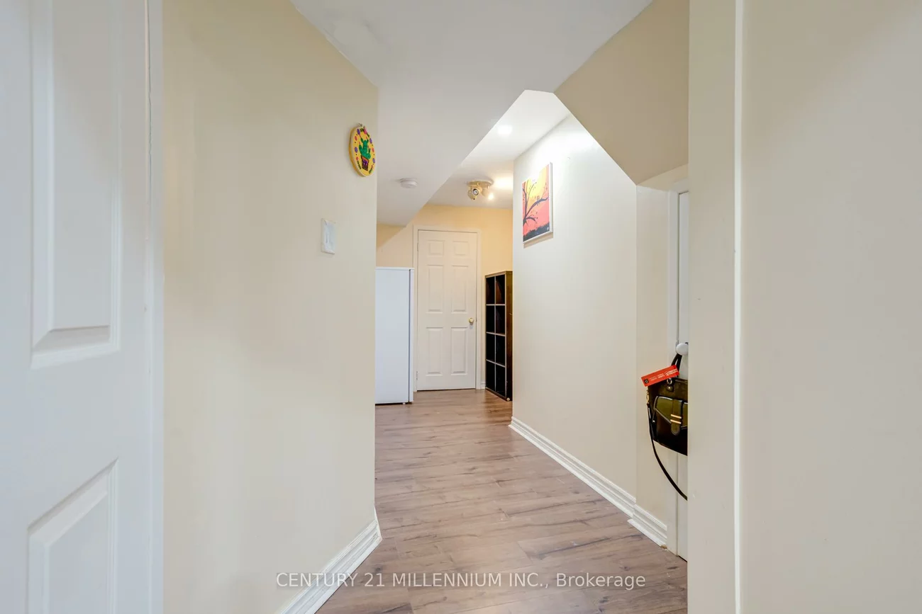 200, Cresthaven, Snelgrove, Brampton