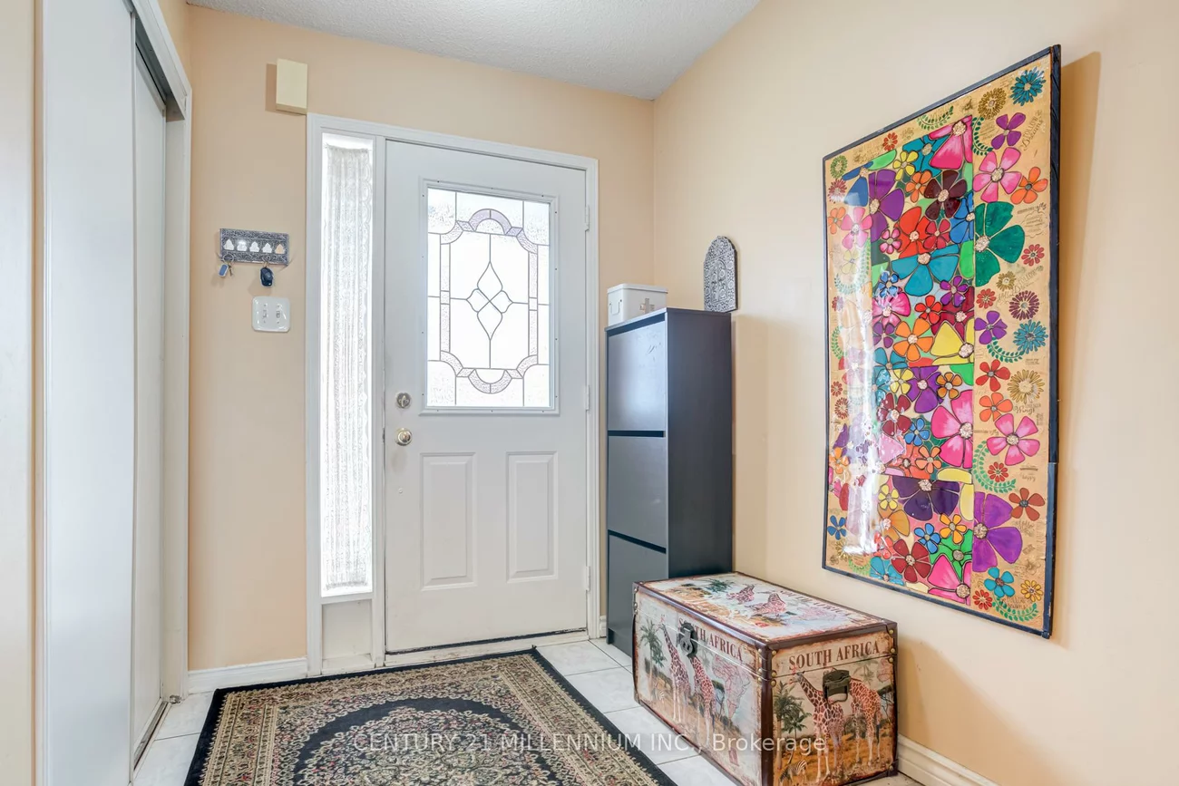 200, Cresthaven, Snelgrove, Brampton