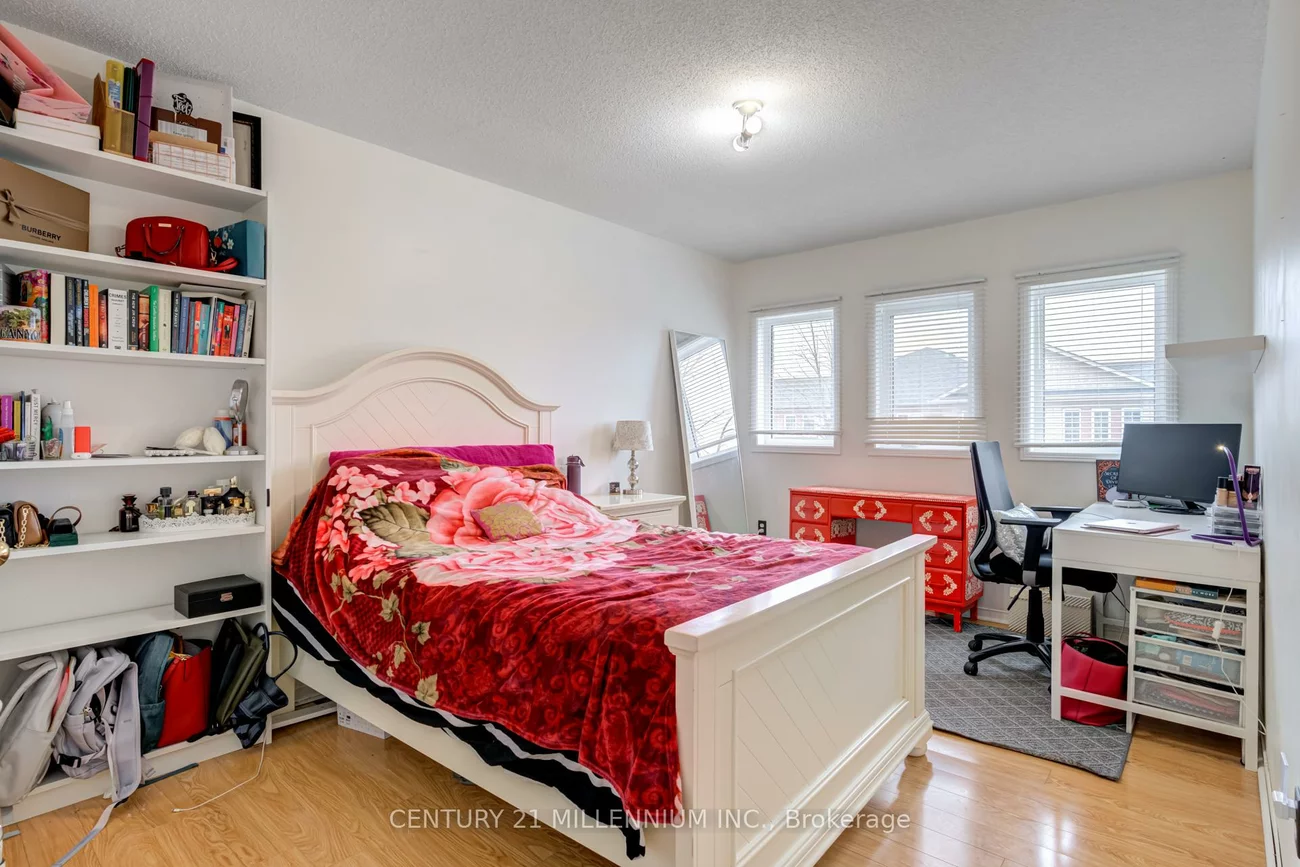 200, Cresthaven, Snelgrove, Brampton