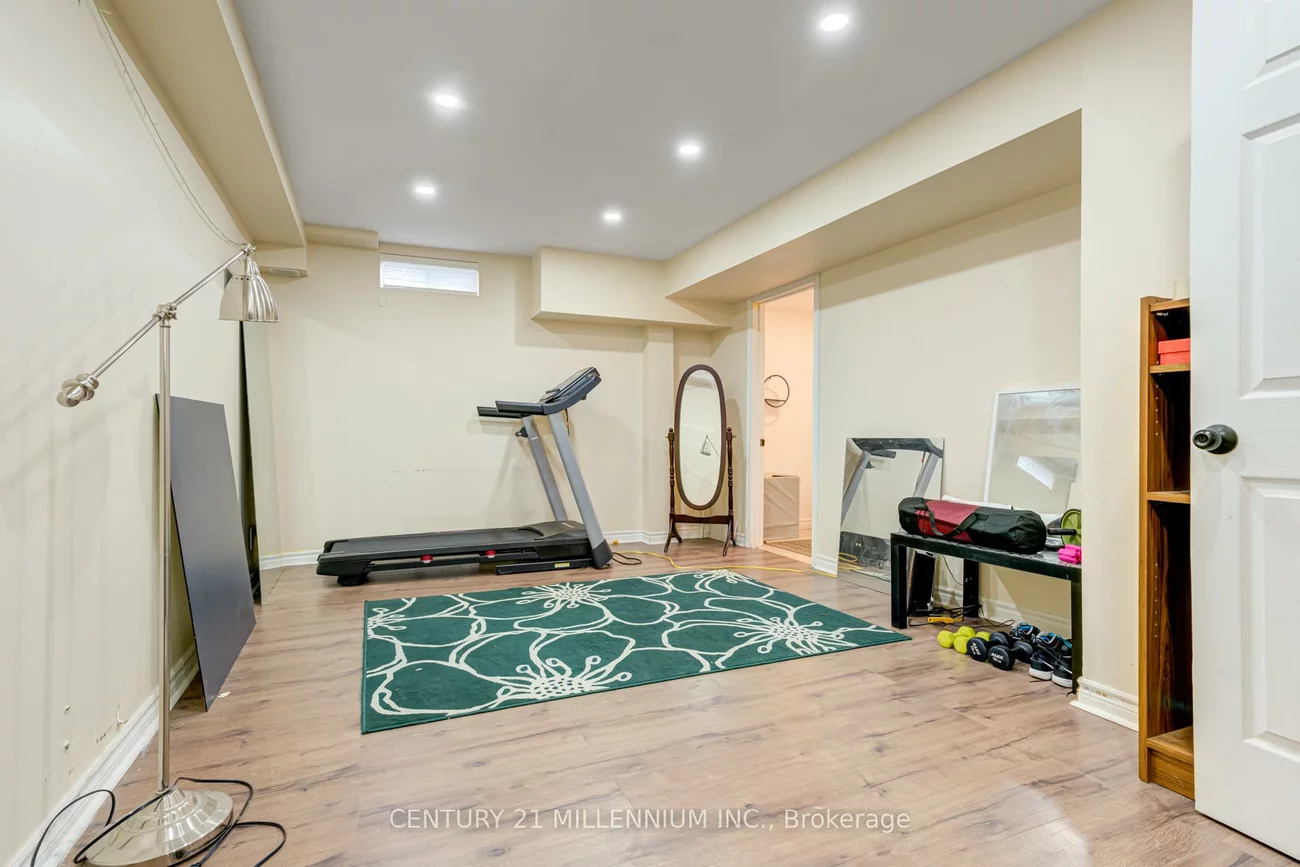 200, Cresthaven, Snelgrove, Brampton