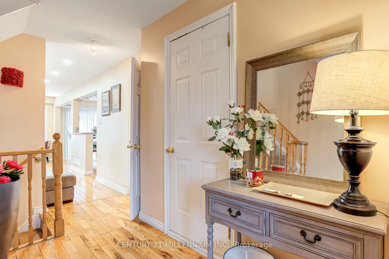 200, Cresthaven, Snelgrove, Brampton