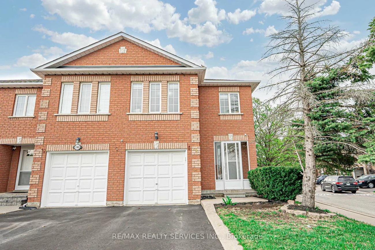 192, Cresthaven, Snelgrove, Brampton