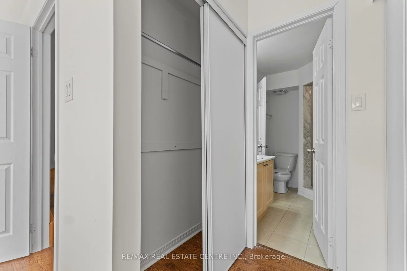 180, Howden, Westgate, Brampton