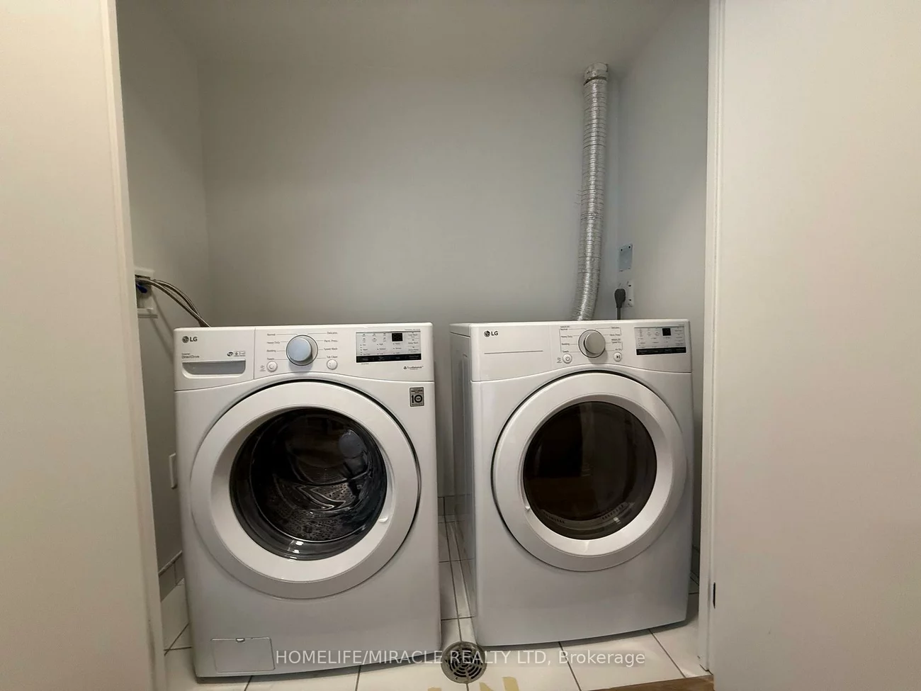 10, Lagerfeld, Northwest Brampton, Brampton