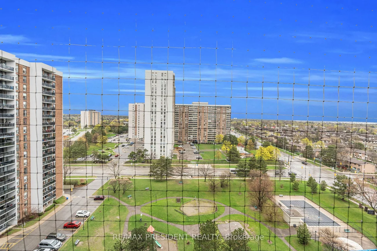 21, Knightsbridge, Queen Street Corridor, Brampton