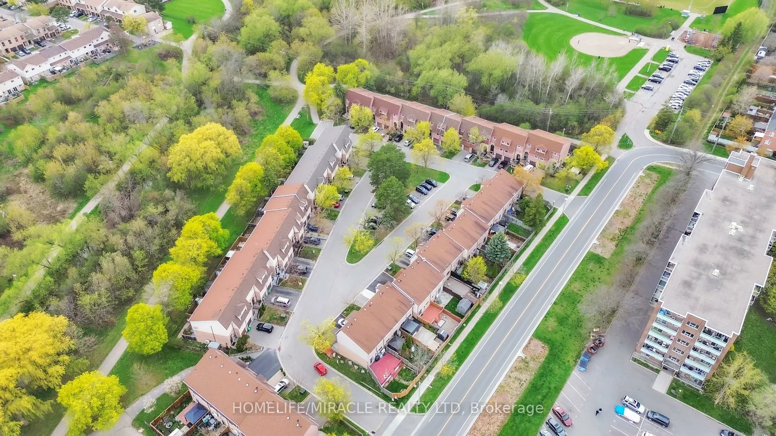 22, Rosset, Downtown Brampton, Brampton
