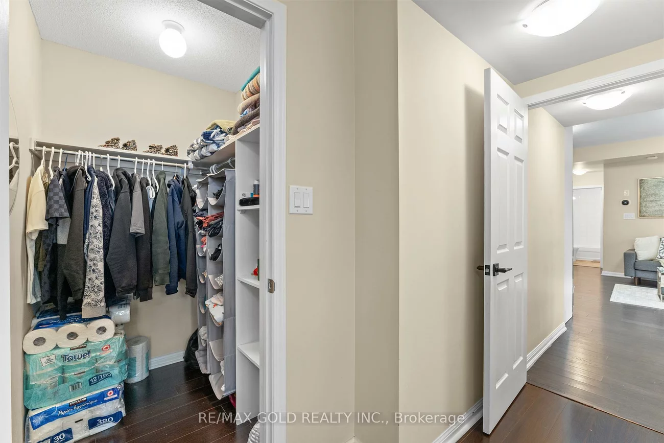 250, Sunny Meadow, Sandringham-Wellington, Brampton