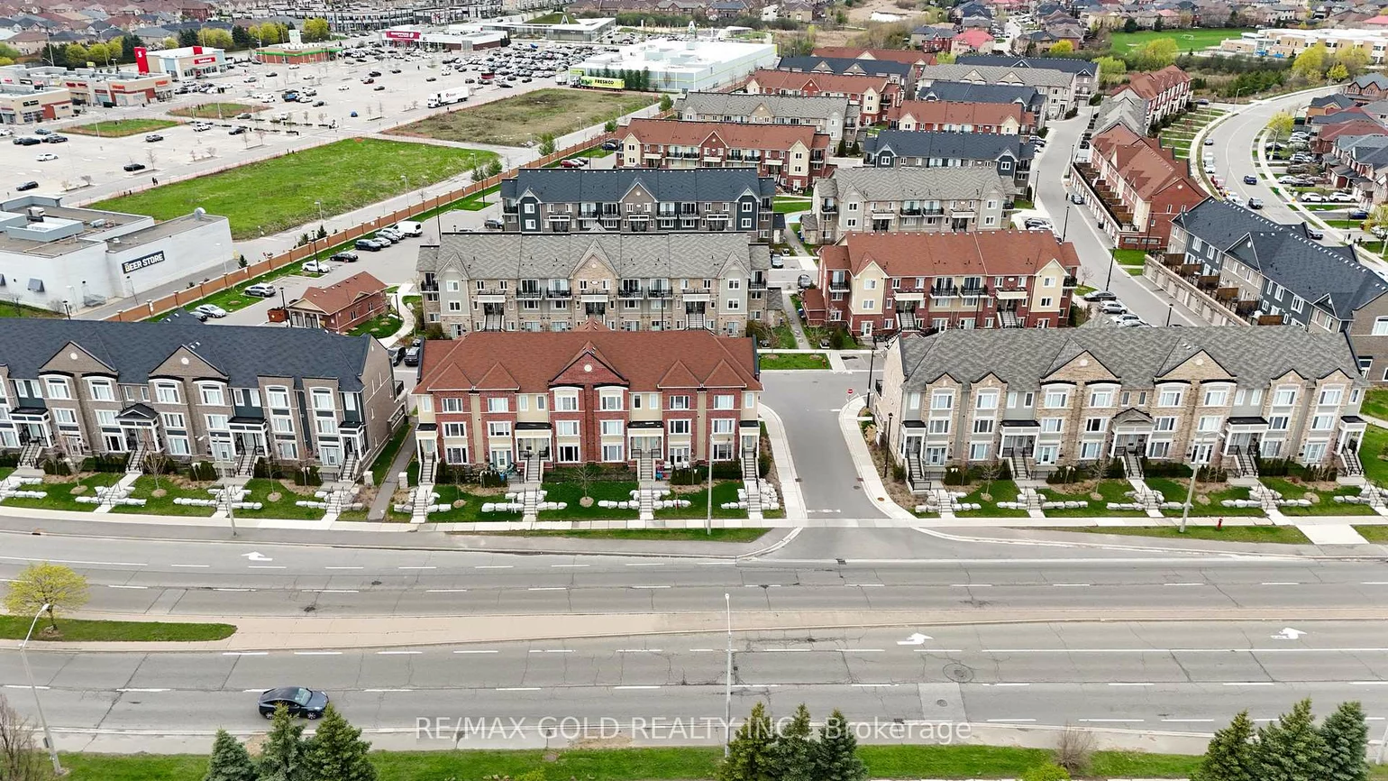 250, Sunny Meadow, Sandringham-Wellington, Brampton