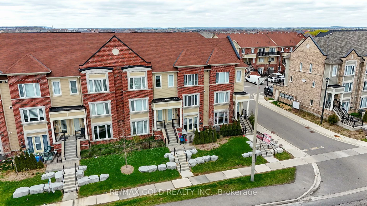 250, Sunny Meadow, Sandringham-Wellington, Brampton