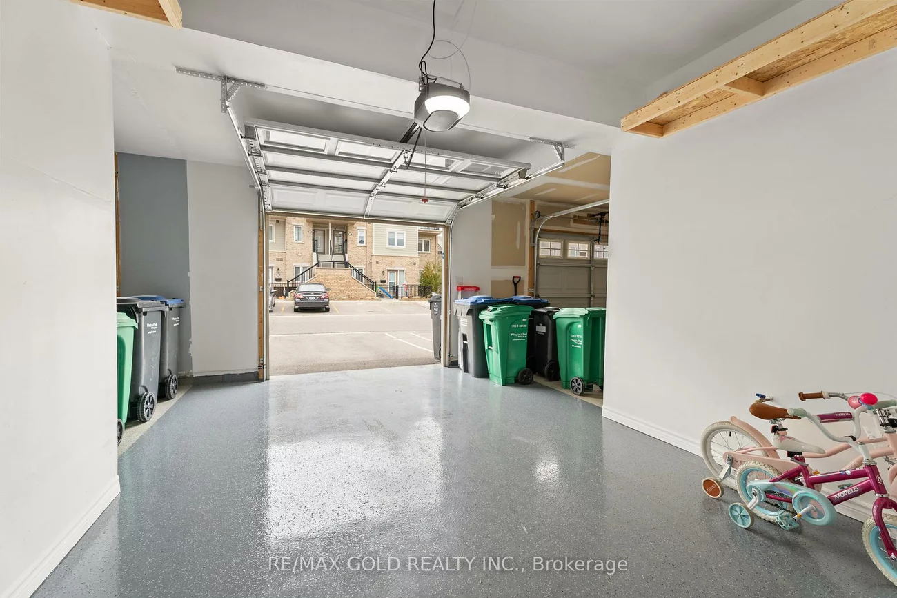 250, Sunny Meadow, Sandringham-Wellington, Brampton