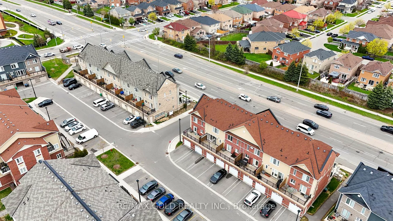 250, Sunny Meadow, Sandringham-Wellington, Brampton
