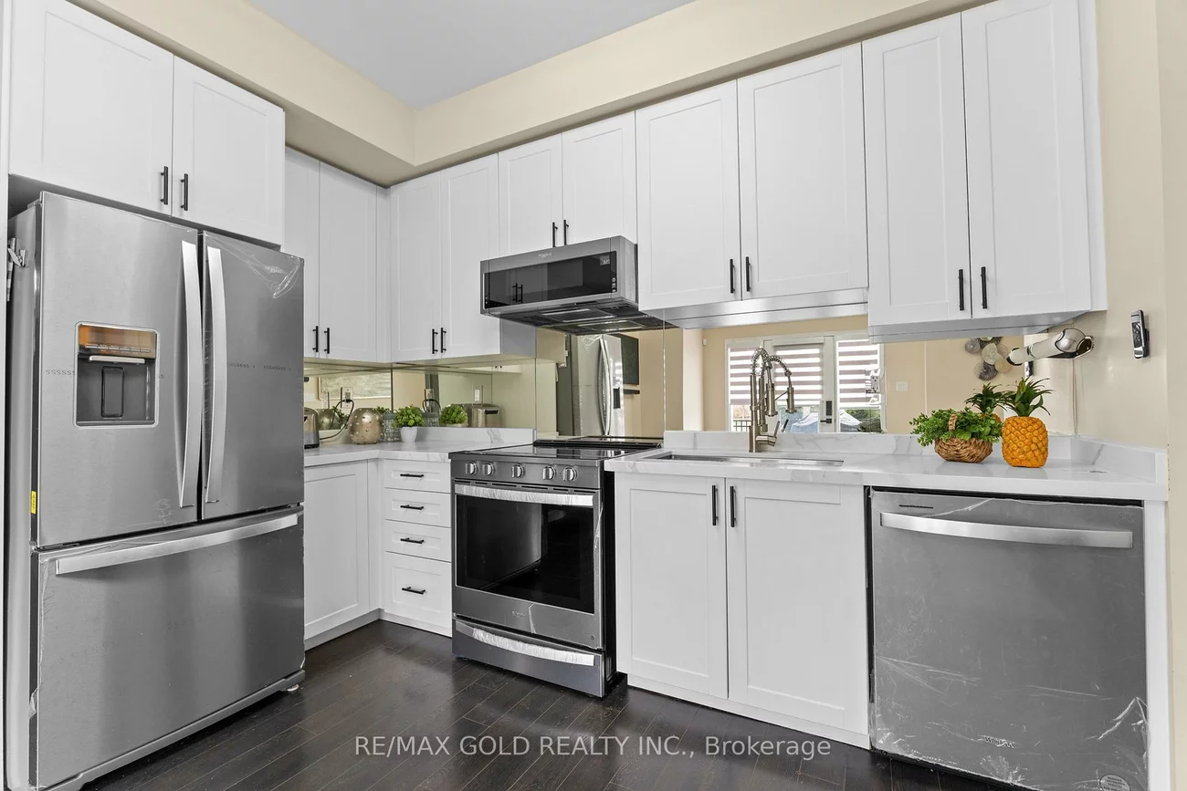 250, Sunny Meadow, Sandringham-Wellington, Brampton