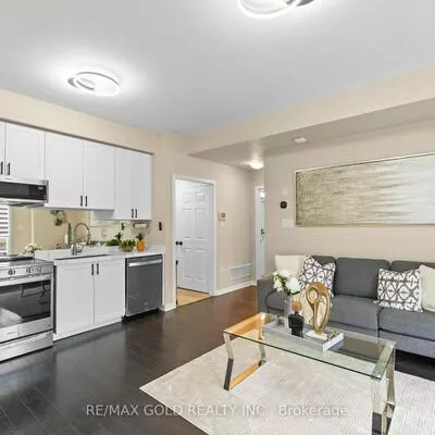 250, Sunny Meadow, Sandringham-Wellington, Brampton