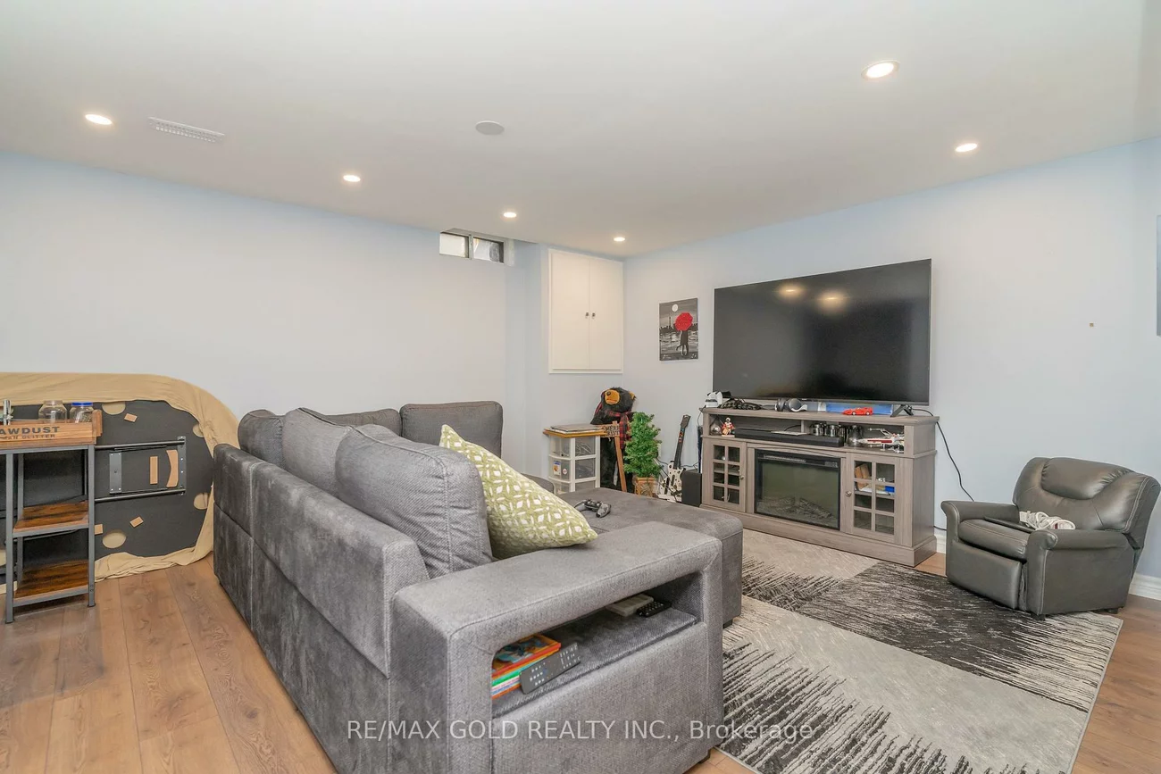 45, Hansen, Madoc, Brampton