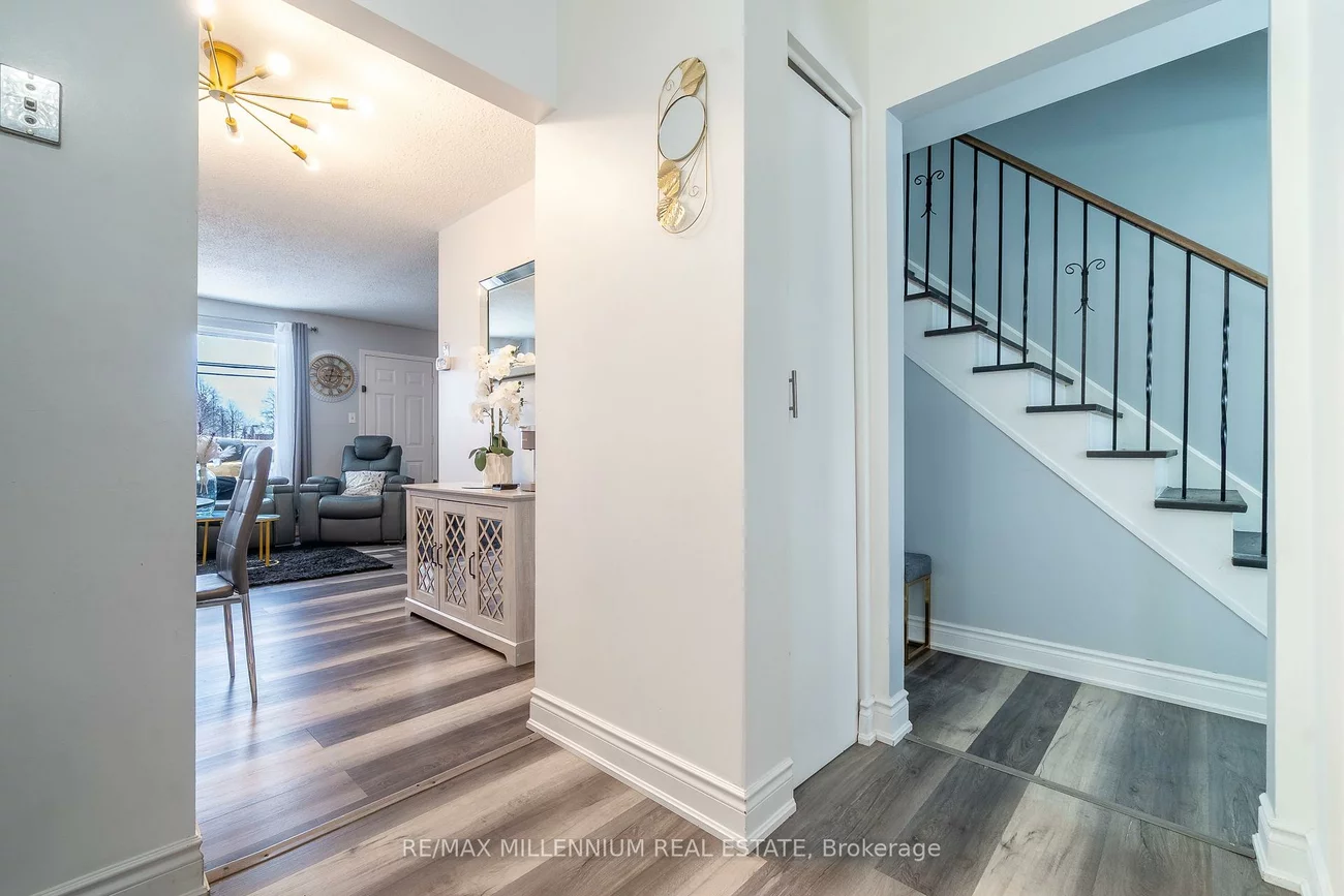 52, Village, Brampton East, Brampton