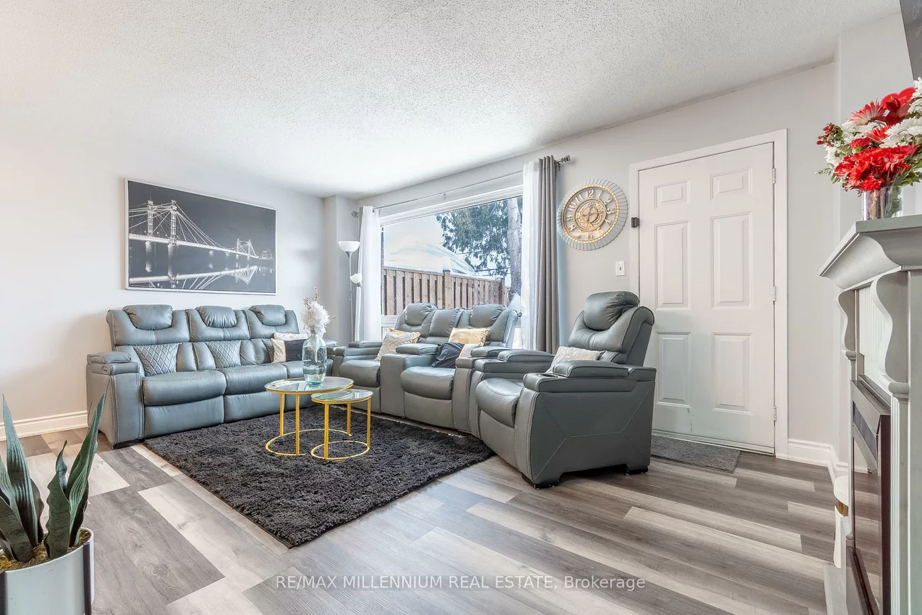52, Village, Brampton East, Brampton
