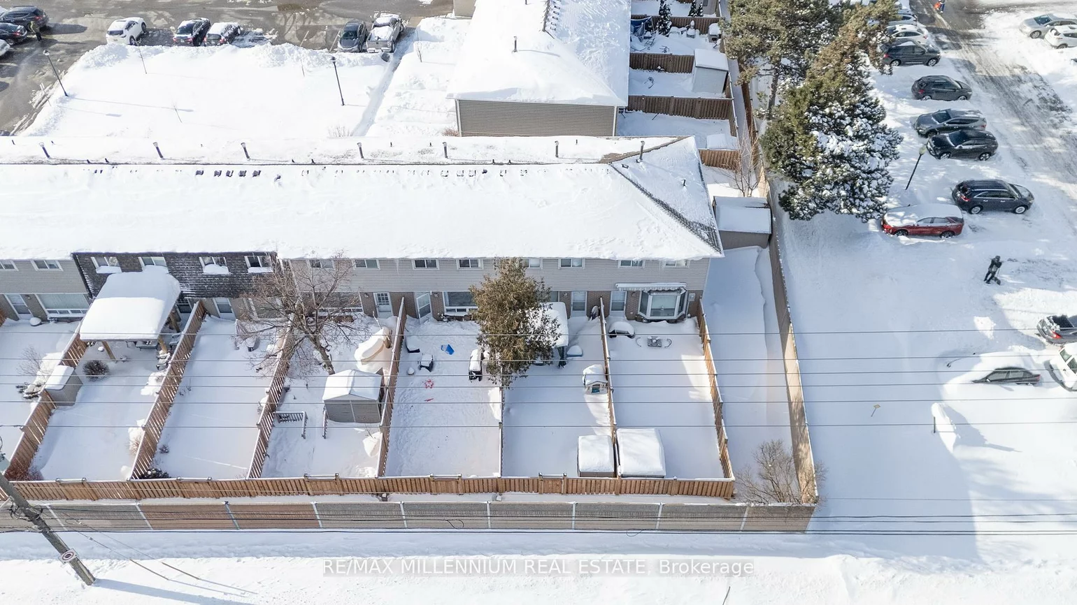 52, Village, Brampton East, Brampton