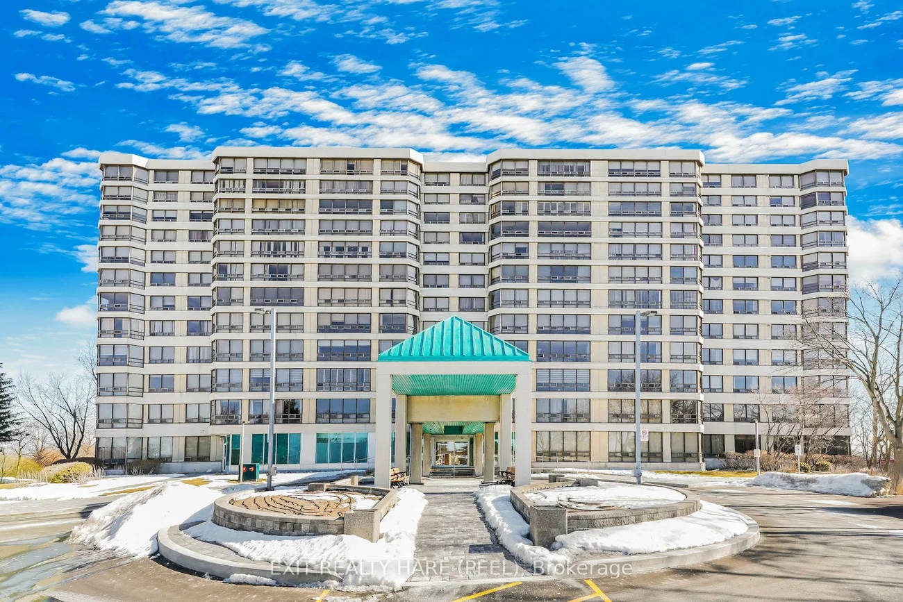 330, Mill, Brampton South, Brampton