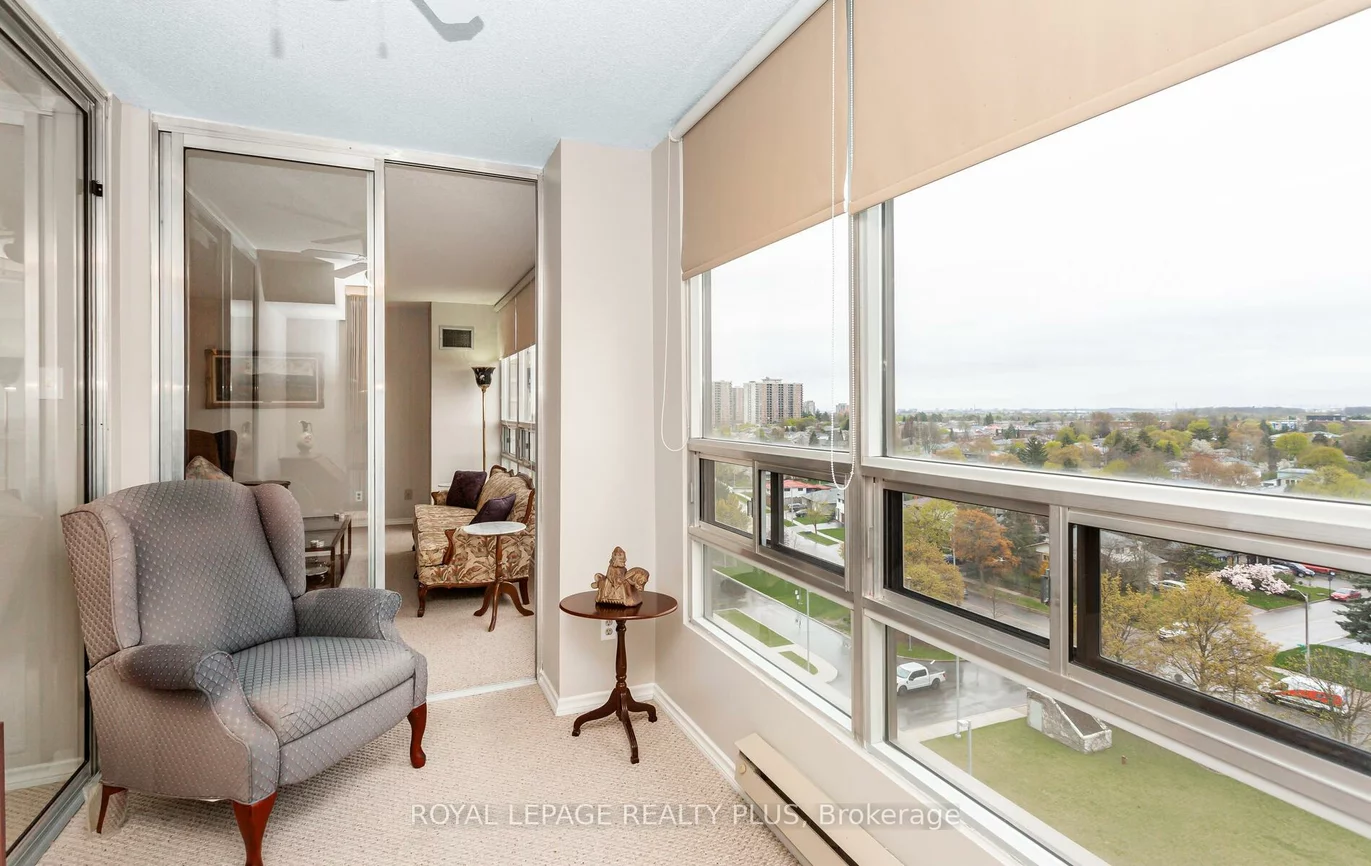 320, Mill, Brampton South, Brampton