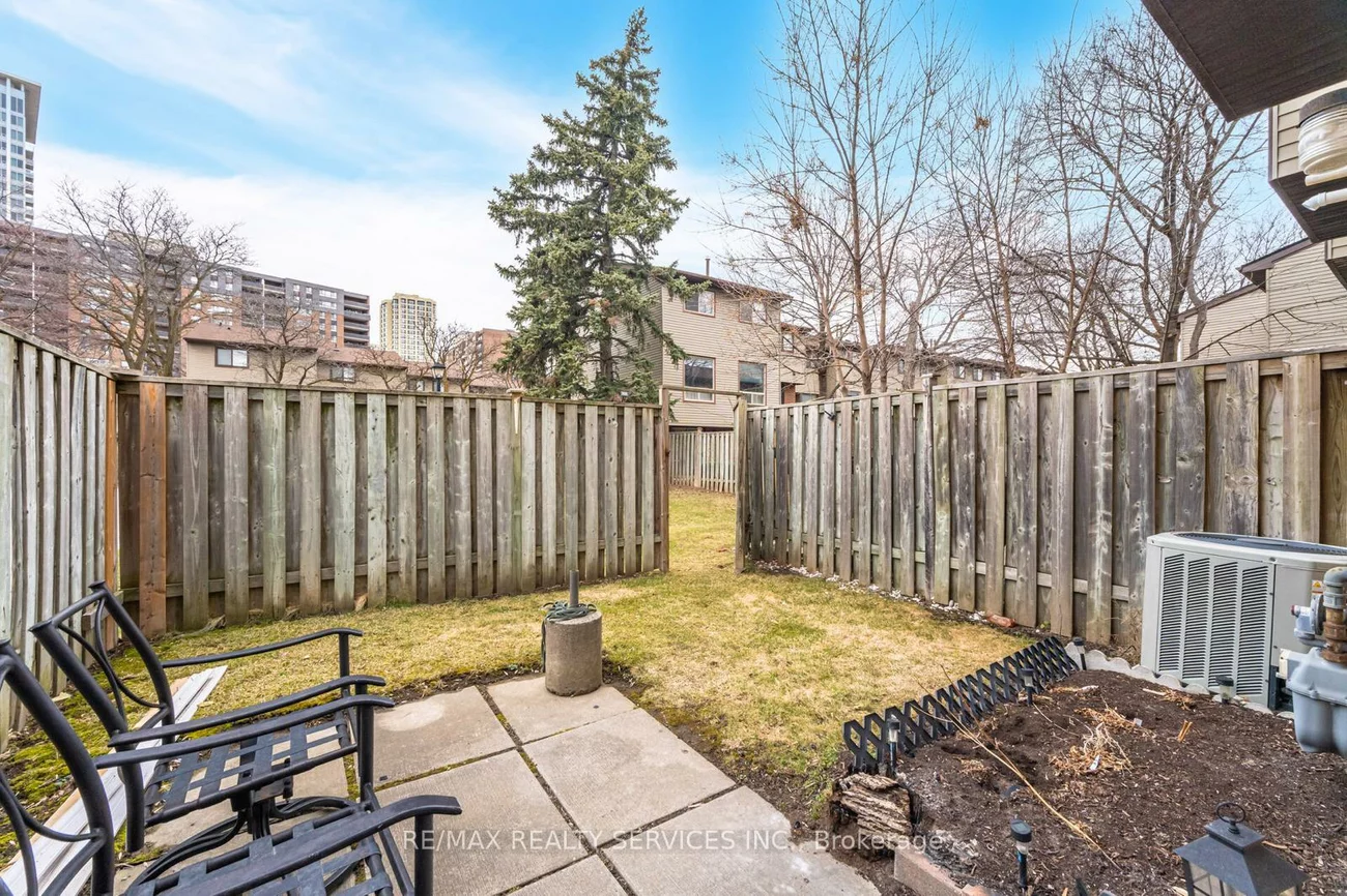 44, Carleton, Bramalea West Industrial, Brampton