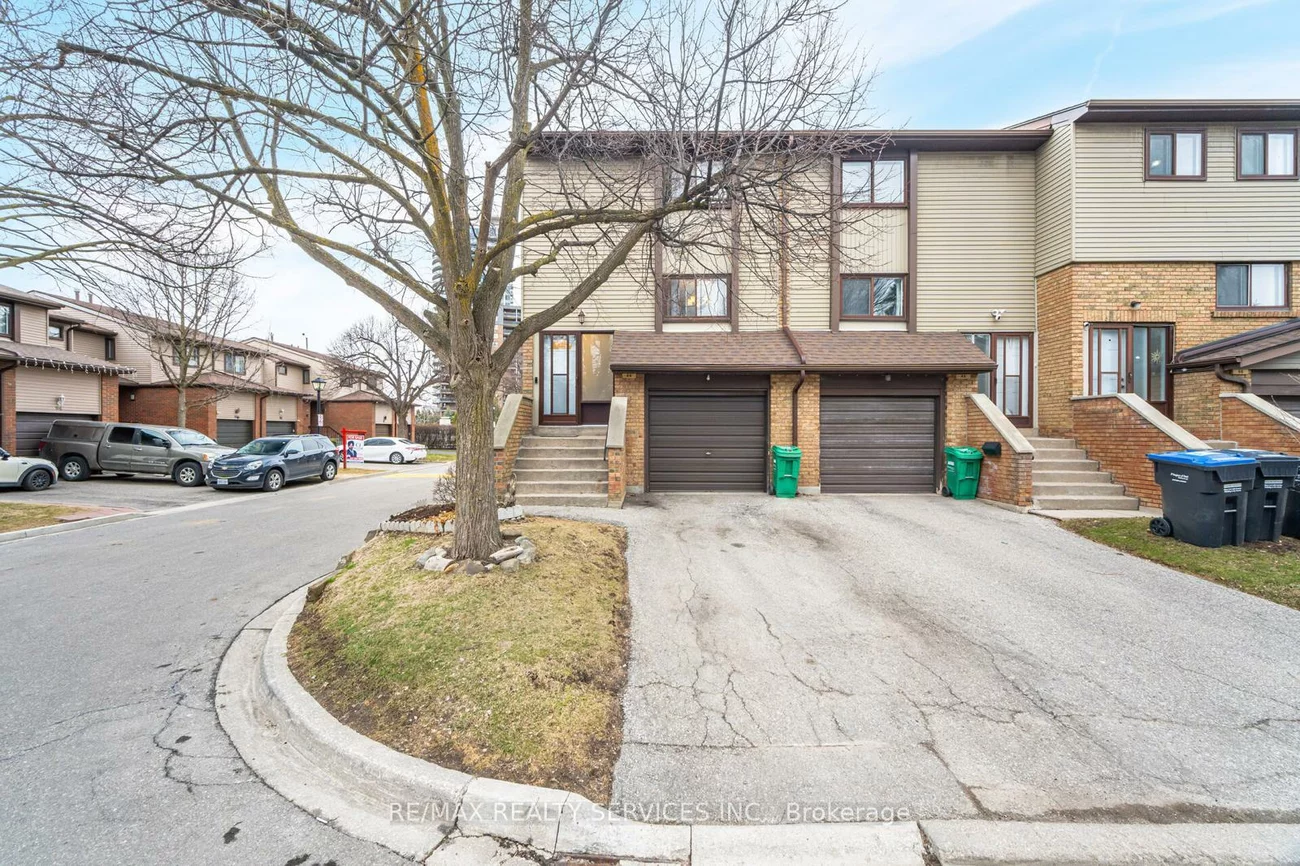 44, Carleton, Bramalea West Industrial, Brampton