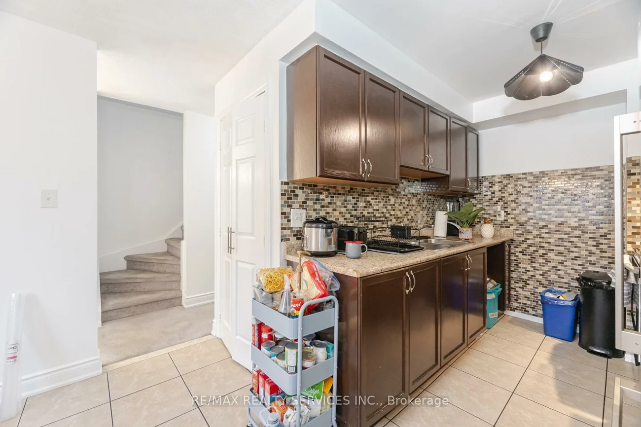 44, Carleton, Bramalea West Industrial, Brampton