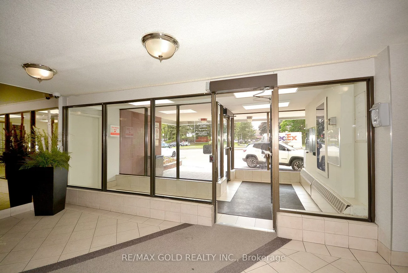 18, Knightsbridge, Queen Street Corridor, Brampton