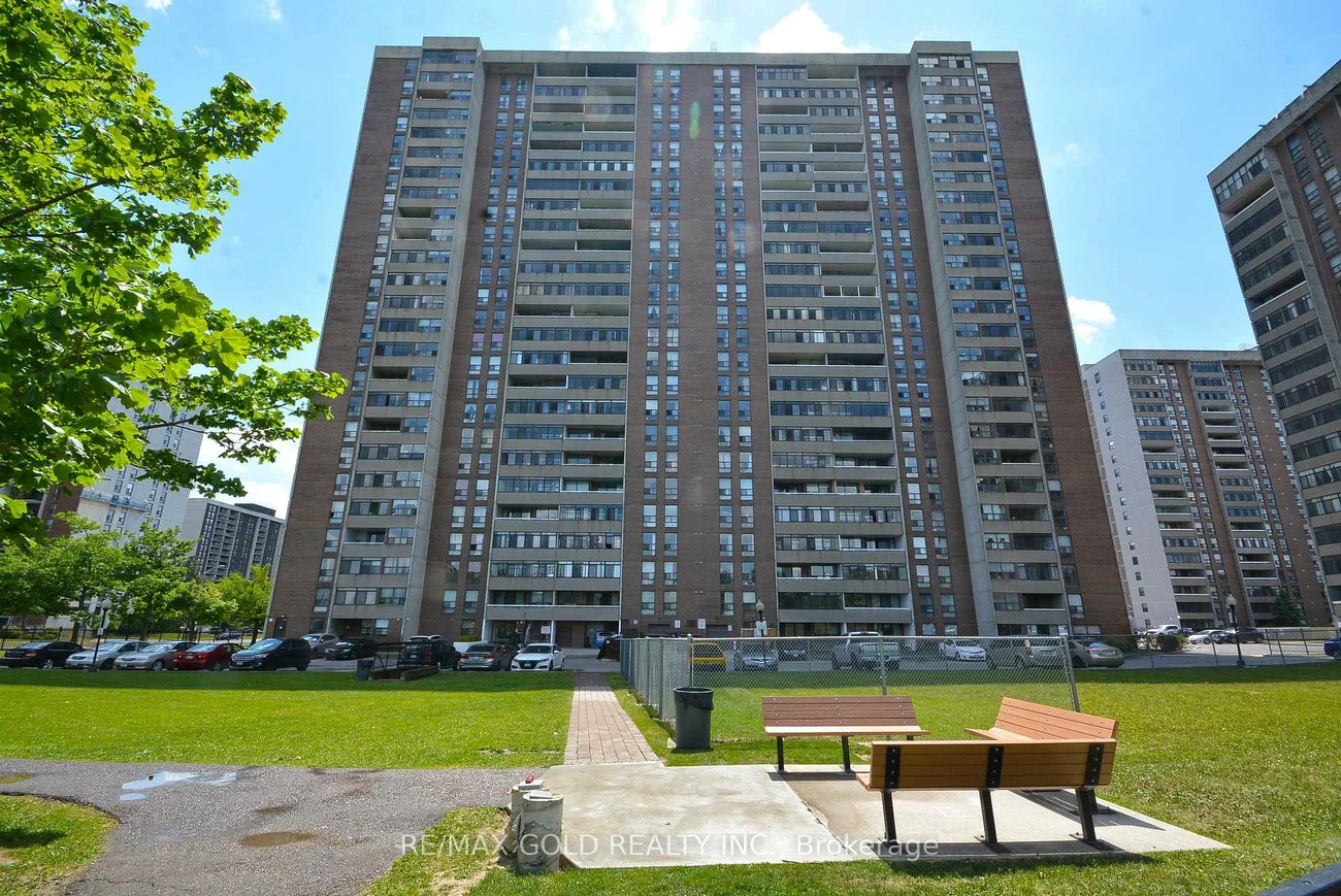 18, Knightsbridge, Queen Street Corridor, Brampton