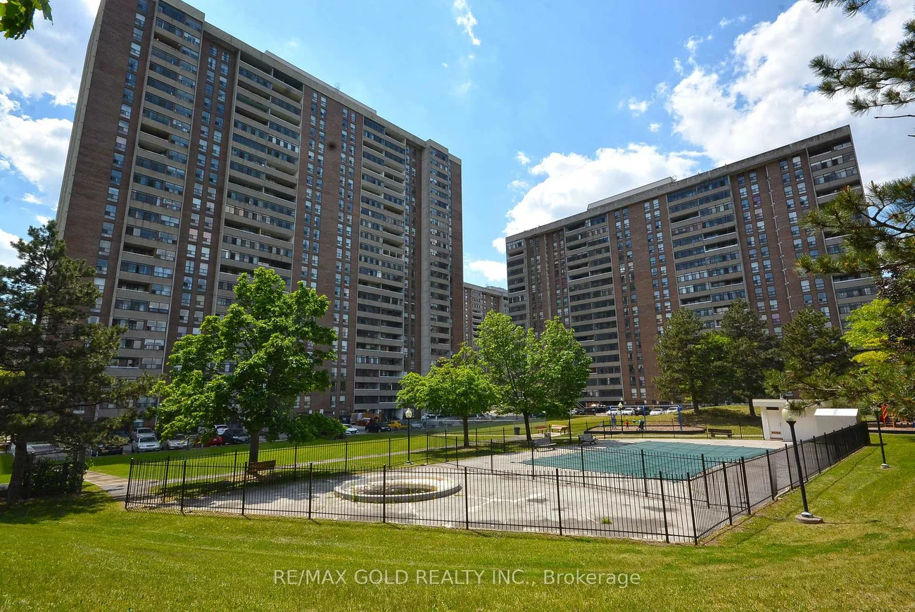 18, Knightsbridge, Queen Street Corridor, Brampton