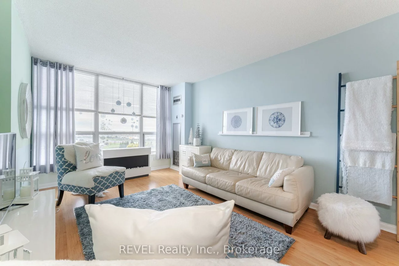 12, Laurelcrest, Queen Street Corridor, Brampton