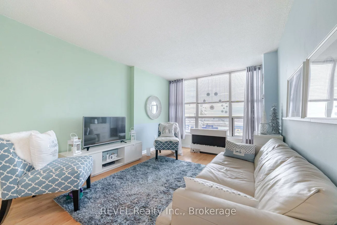 12, Laurelcrest, Queen Street Corridor, Brampton