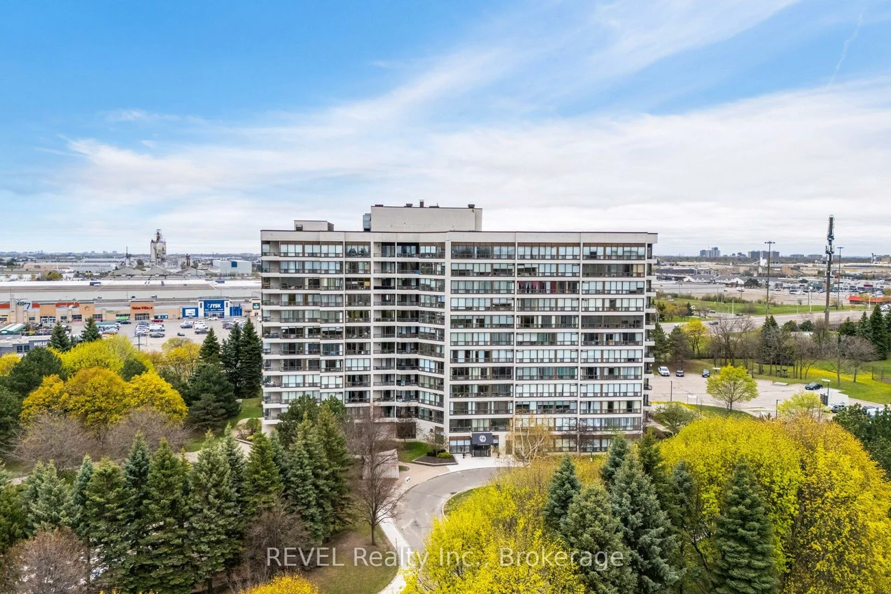 12, Laurelcrest, Queen Street Corridor, Brampton
