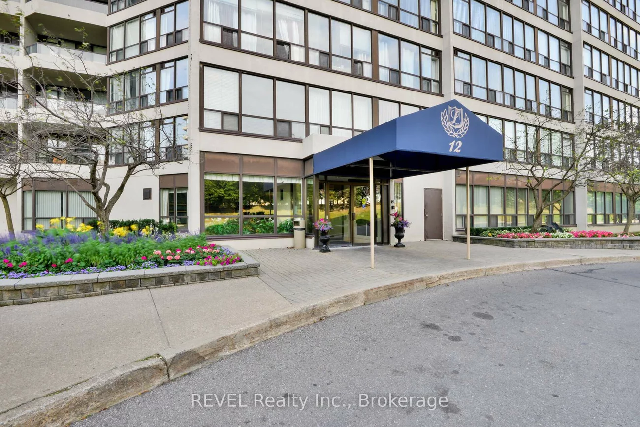 12, Laurelcrest, Queen Street Corridor, Brampton