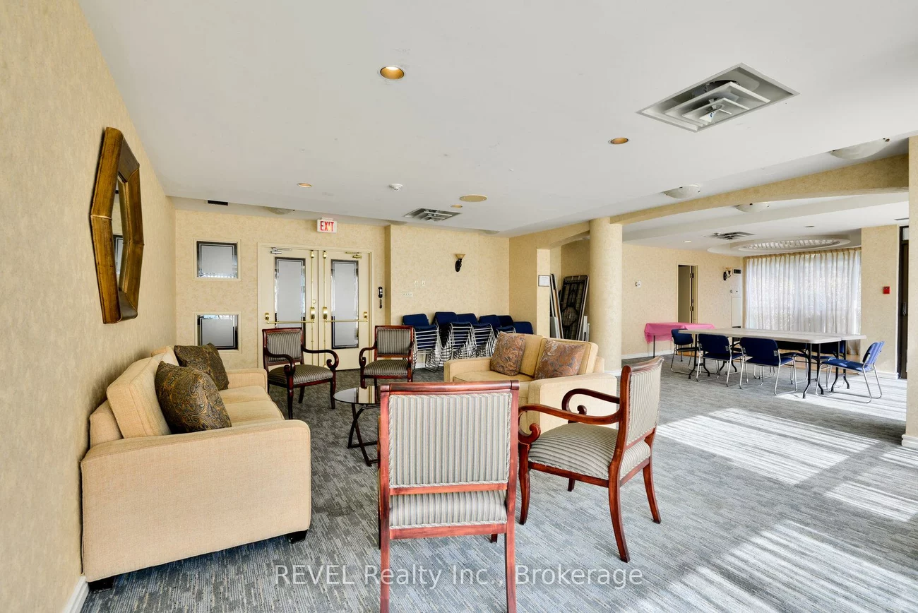 12, Laurelcrest, Queen Street Corridor, Brampton
