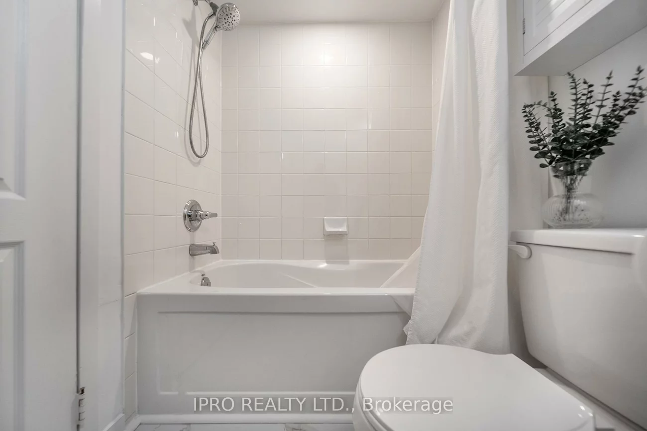 6, Dayspring, Goreway Drive Corridor, Brampton